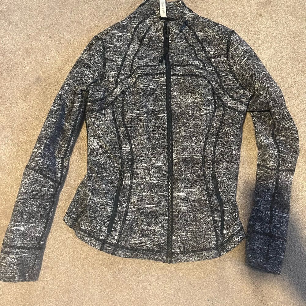 Lululemon full zip activewear jacket